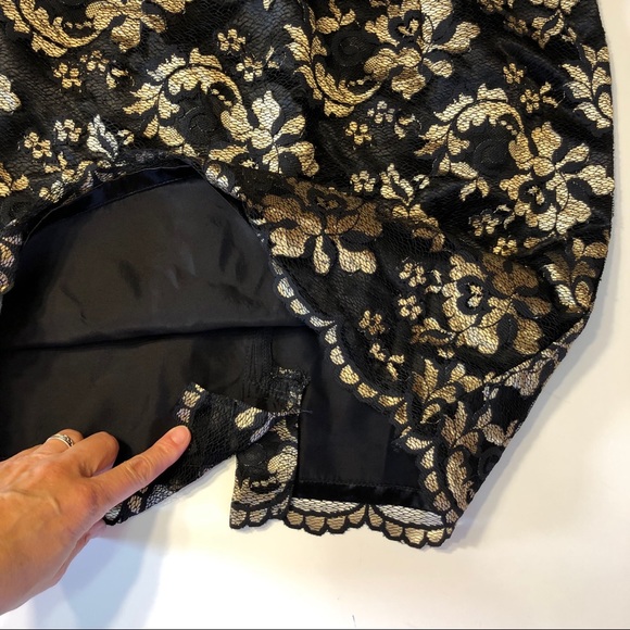 Hugo Buscati Black & Gold Sleeveless Lace Dress - Picture 8 of 8